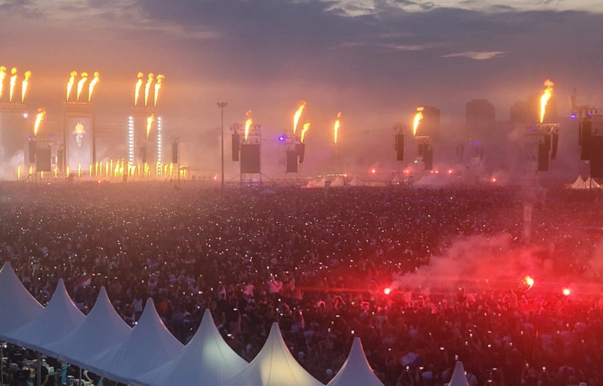 Bllokohet Zagrebi, qindra mijëra njerëz në koncertin e Marko Perkoviq - Thompsonit