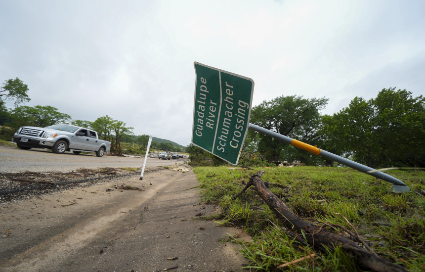 Shkon në 78 numri i të vdekurve nga përmbytjet në Teksas