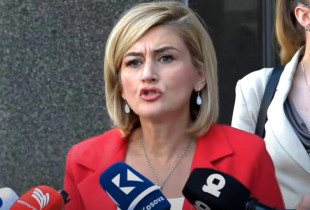 Mimoza Kusari-Lila