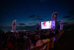 “PriGlobal” nis me filmin që e prek krizën identitare dhe përpjekjen për rilindje