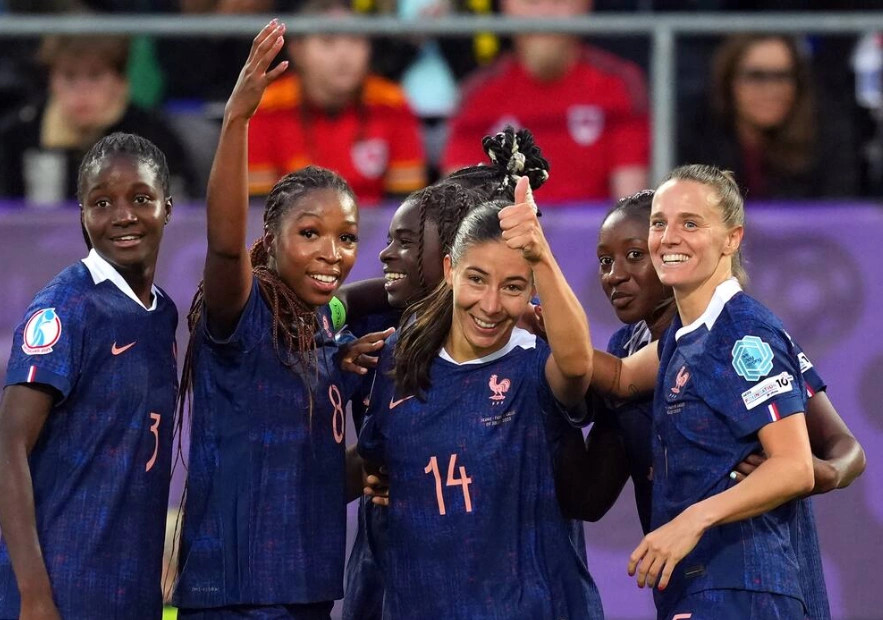 franca-me-nje-kembe-ne-cerekfinale-anglia-shenon-fitoren-e-pare