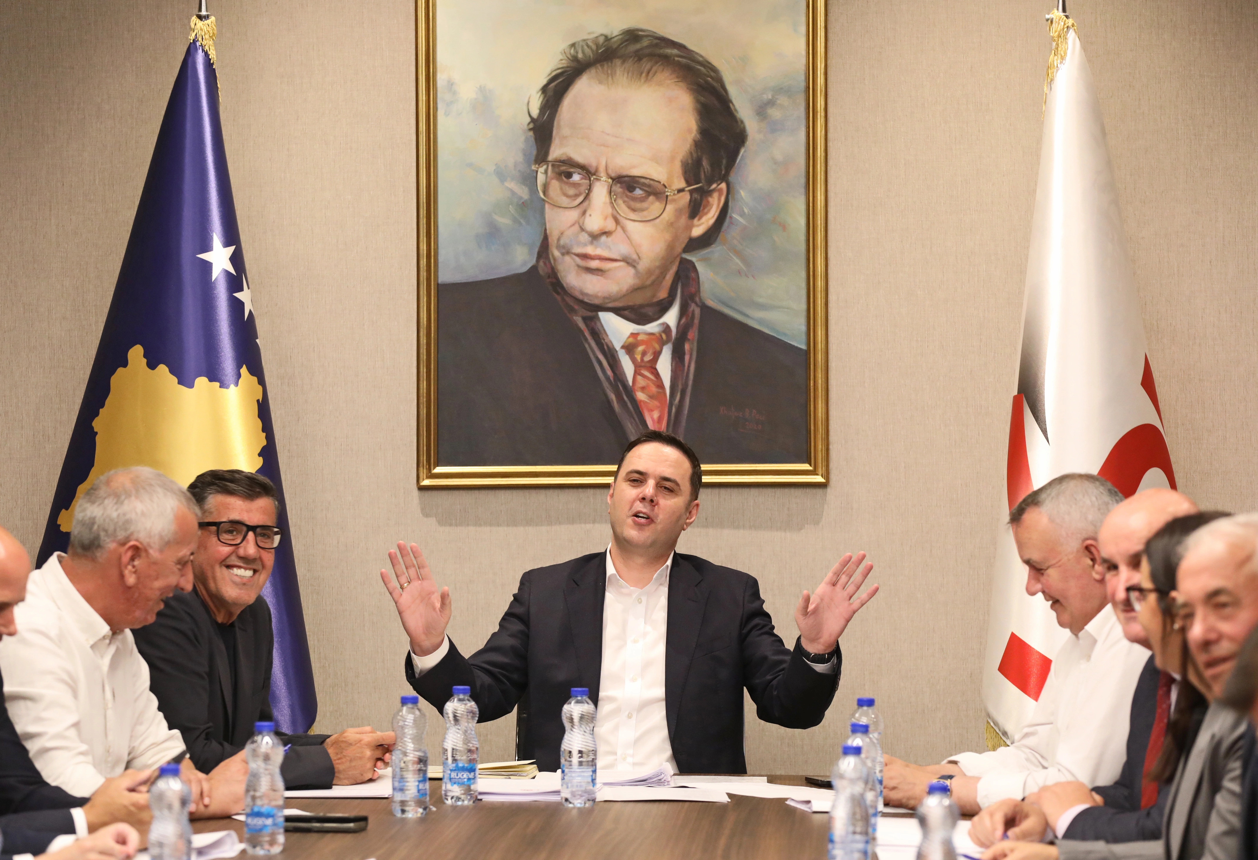 LDK: VV-ja tentoi bllokimin e institucioneve, vendimi i Kushtetueses fitore për demokracinë