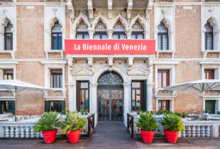 Edicioni i 61-të i Bienales Ndërkombëtare të Artit në Venecia do të mbahet prej 9 majit deri më 22 nëntor 2026