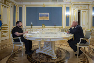 Volodymyr Zelensky dhe Keith Kellogg