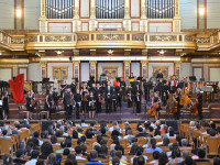 Orkestra e fëmijëve të Prishtinës “Amadeus” në prestigjiozen “Golden Hall” të “Musikverein” në Vjenë ka interpretuar fillimisht “Palladio” nga Karl Jenkins, pastaj kohën e parë dhe të fundit të “Simfonisë së 45-të” të Haydnit