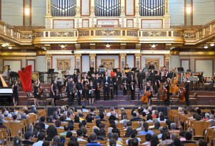 Orkestra e fëmijëve të Prishtinës “Amadeus” në prestigjiozen “Golden Hall” të “Musikverein” në Vjenë ka interpretuar fillimisht “Palladio” nga Karl Jenkins, pastaj kohën e parë dhe të fundit të “Simfonisë së 45-të” të Haydnit