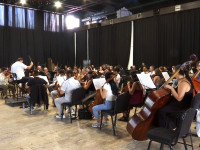 “Carmeni” në prapaskenë drejt kulmimit si spektakël madhor e sfidues