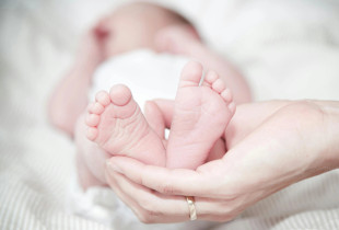 Fëmijët me tri ADN – si po ndalet trashëgimia e sëmundjeve vdekjeprurëse?