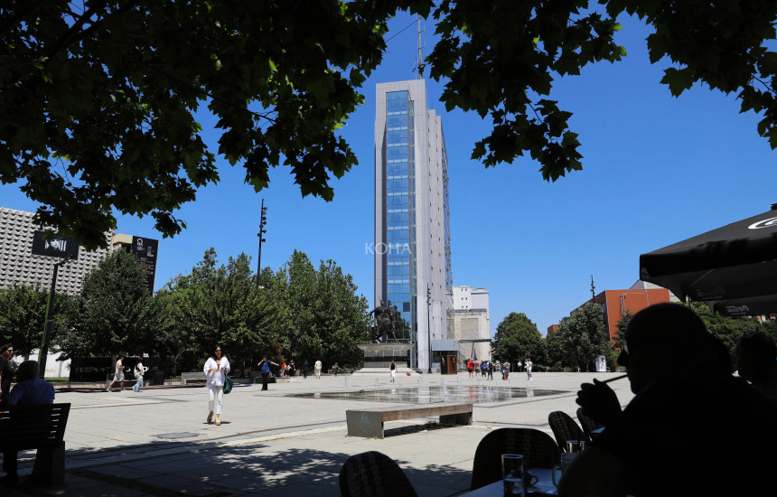 Qeveria e Kosoves - Objekti - verës - temperatura - moti