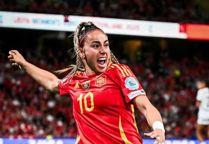 Eliminohet Zvicra  Spanja kalon në gjysmëfinale