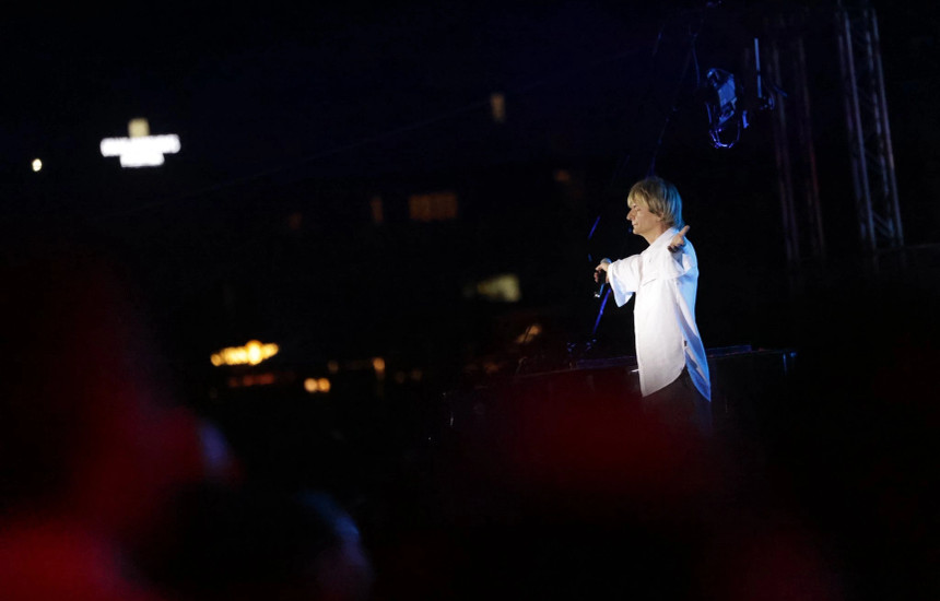 Imazhi i skenës dhe krejt hapësirës ka qenë i ngjashëm me atë të festivaleve të mëdha muzikore që organizohen në kryeqytet.