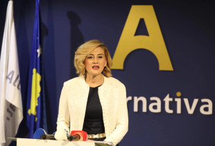 Mimoza Kusari-Lila