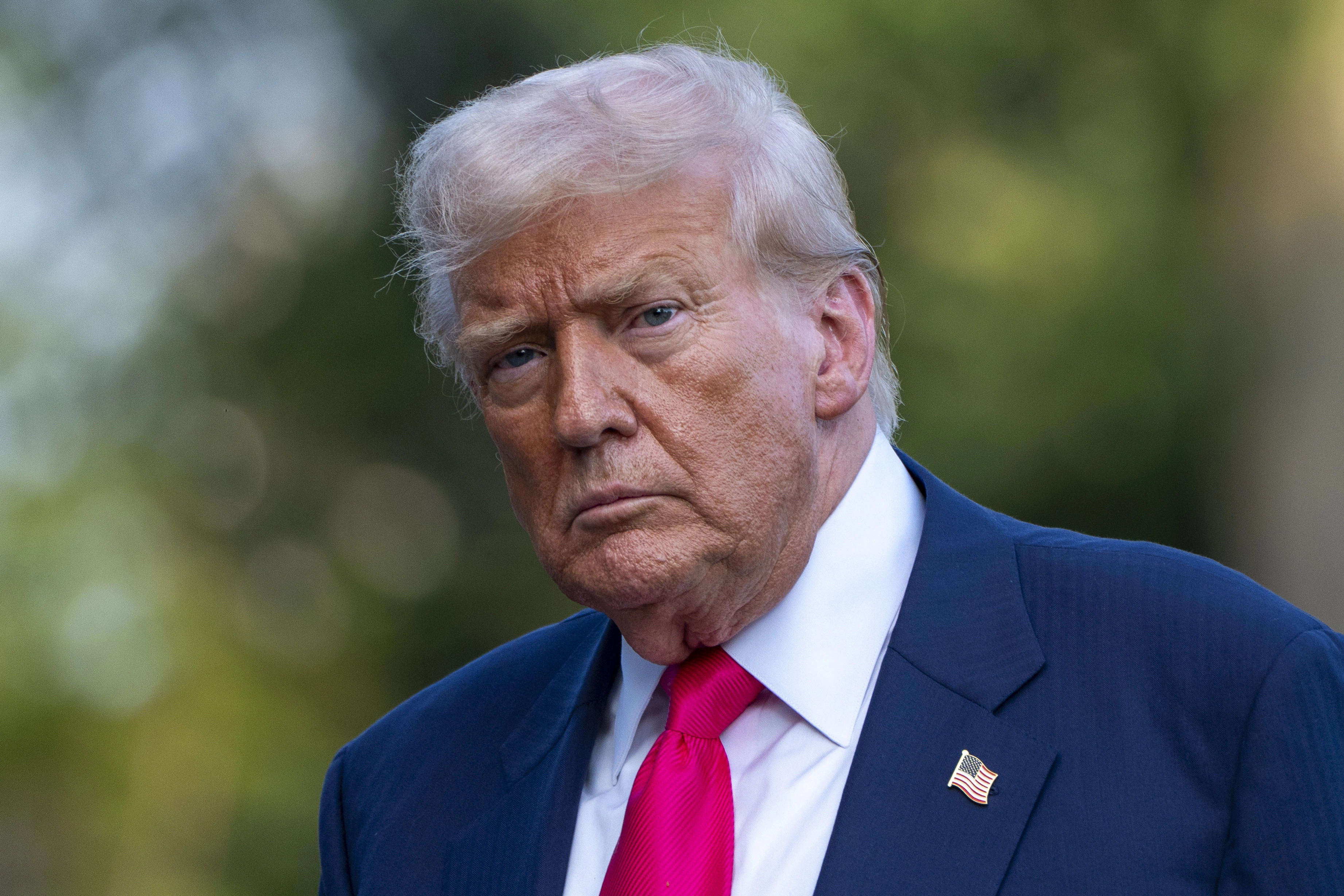 Si po i përdor Trumpi gjykatat për t’i arritur qëllimet e tij?