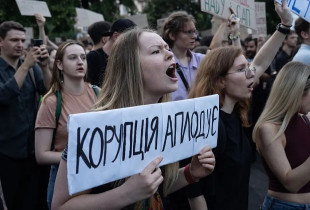 Protestat më të mëdha në Ukrainë që nga fillimi i luftës