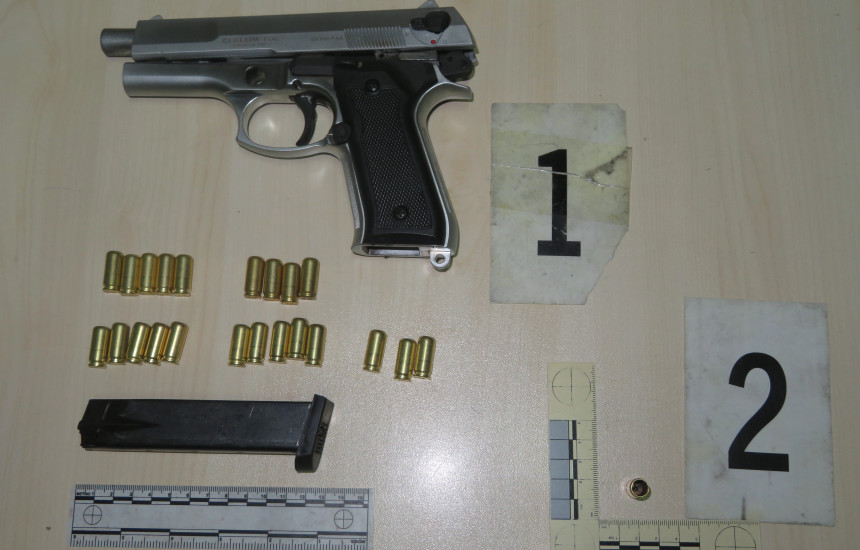 Tre të arrestuar pas të shtënave në një aheng në Pejë