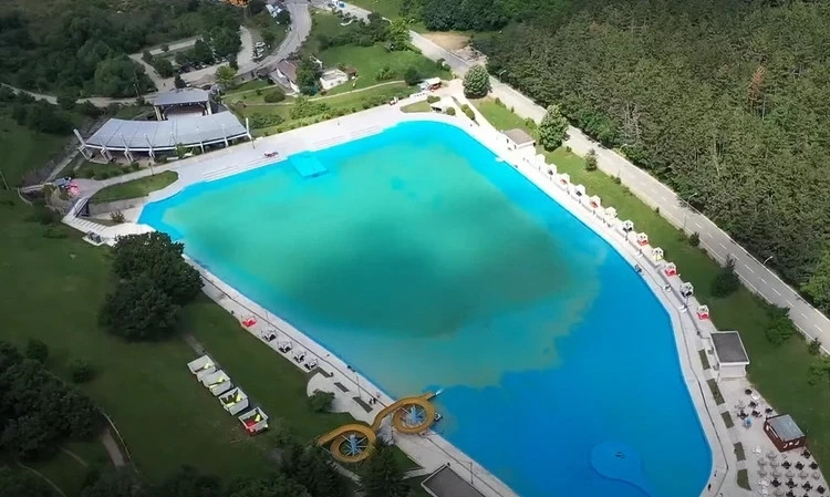 Pishina e Gërmisë