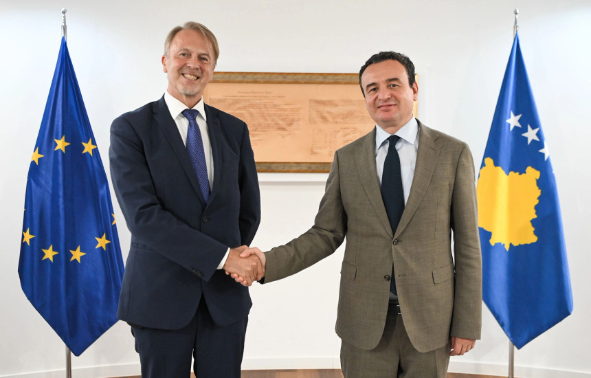 Aivo Orav dhe Albin Kurti