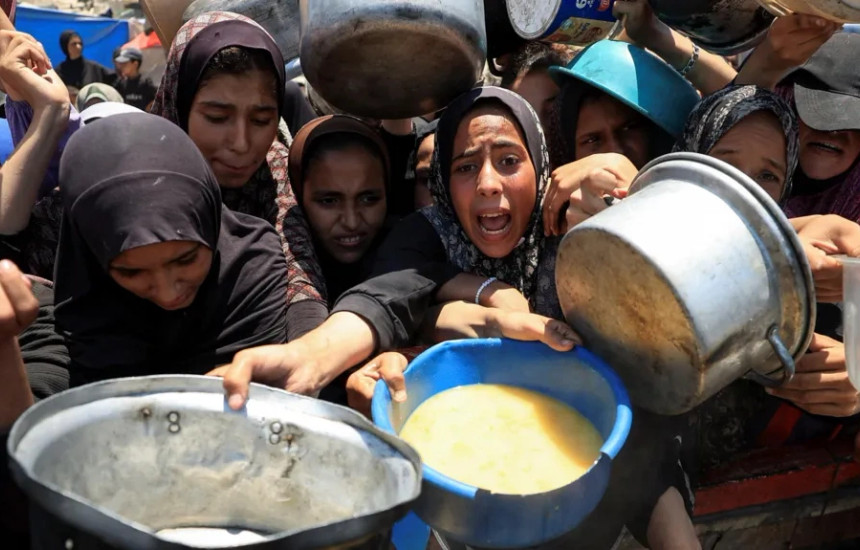 Pothuajse një në tre persona në Gaza nuk ka ngrënë për ditë të tëra