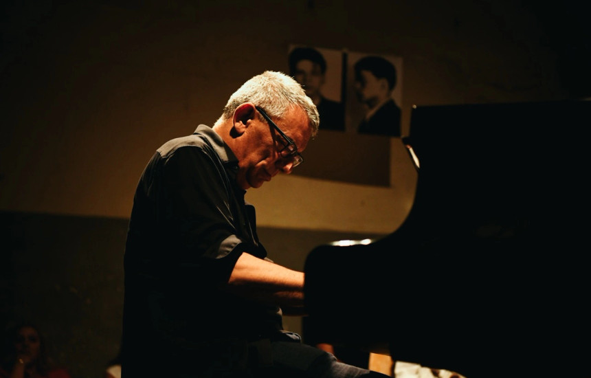 Marino Formenti: Them se roli i artistit tani mund të jetë që të provokojë nje