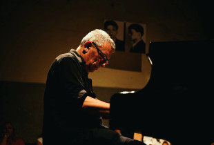Marino Formenti: Them se roli i artistit tani mund të jetë që të provokojë nje