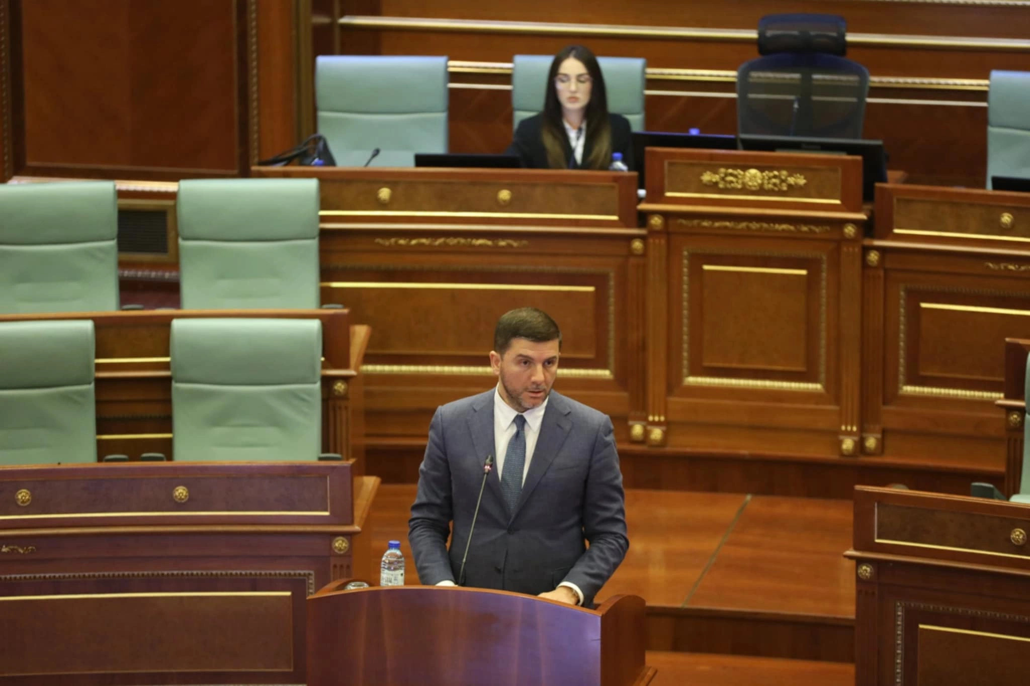 Krasniqi: As deputetët e VV-së nuk ishin të lumtur me zgjedhjen e Bashës