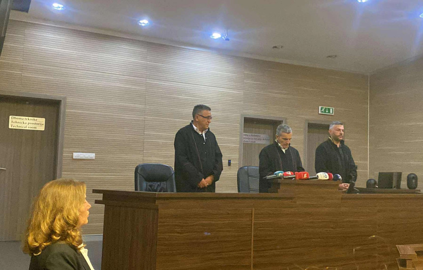 Gjykim në mungesë, nga 15 vjet burgim Rajkoviqit e Deniqit për dhunë seksuale gjatë luftës