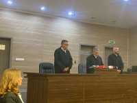 Gjykim në mungesë, nga 15 vjet burgim Rajkoviqit e Deniqit për dhunë seksuale gjatë luftës