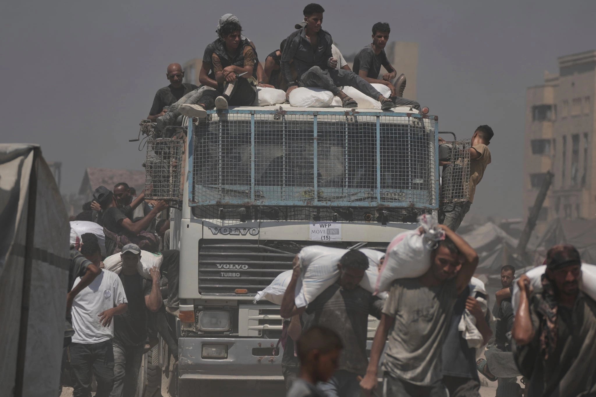 34 palestinezë të vrarë nga sulmet izraelite në Rripin e Gazës