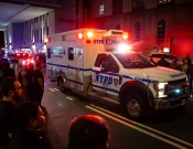 Të paktën pesë të vdekur nga të shtënat në New York, përfshirë dorasin