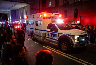Të paktën pesë të vdekur nga të shtënat në New York, përfshirë dorasin