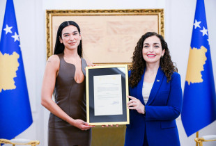 Dua Lipa dhe Vjosa Osmani