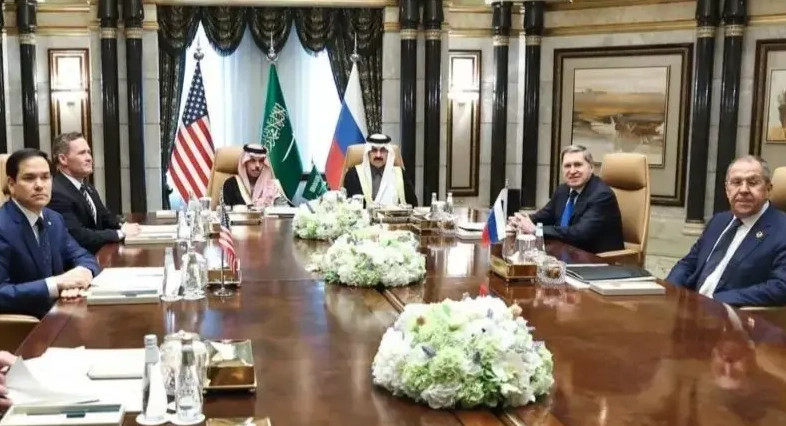 Bisedimet Rusi-Ukraine