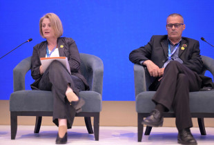 Paneli me temën “Forca dhe rrëfimi i të mbijetuarve”, në Forumin Ndërkombëtar për Gratë, Paqen dhe Sigurinë / Foto: Arben Llapashtica