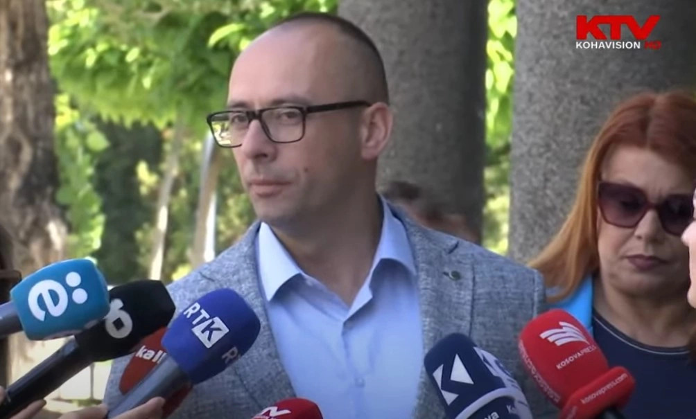 Igor Simiq dështon t’i marrë votat për nënkryetar të Kuvendit