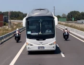 A e ndryshoi përfaqësuesja serbe hotelin në Tiranë?