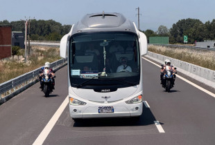 A e ndryshoi përfaqësuesja serbe hotelin në Tiranë?