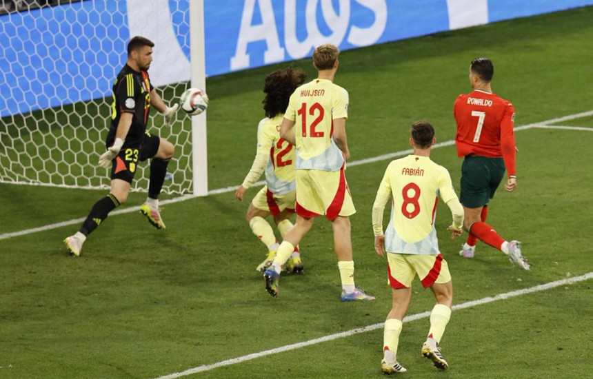 Lamine Yamal - Cristiano Ronaldo