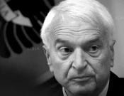 Bujar Bukoshi (1947-2025)