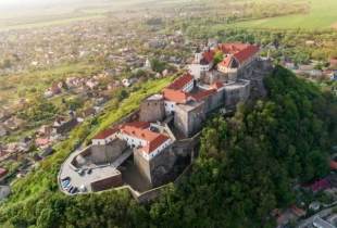 Ukraina