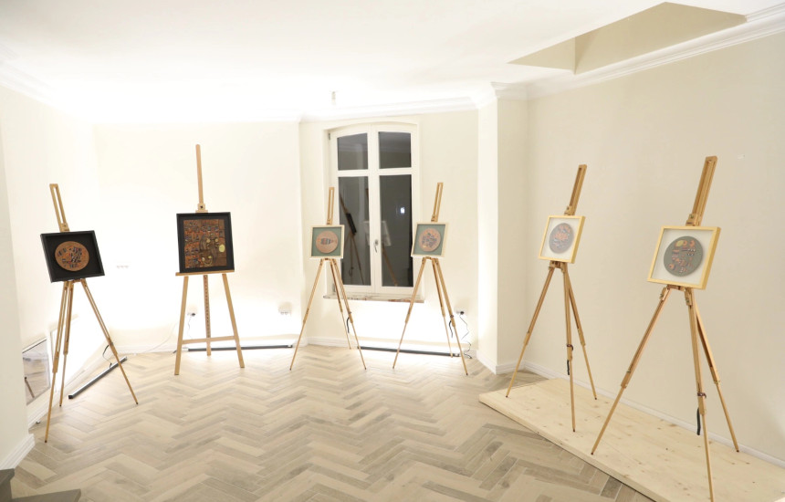 Peshku, si simbol, por edhe si metaforë, në veprat e Blerta Syla-Surroit (Foto: Driton Paçarada)