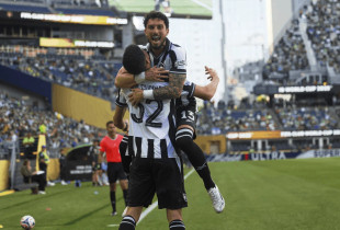 Botafogo mposht Seattlen para 30 mijë shikuesve