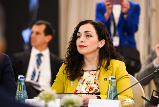 Vjosa Osmani+