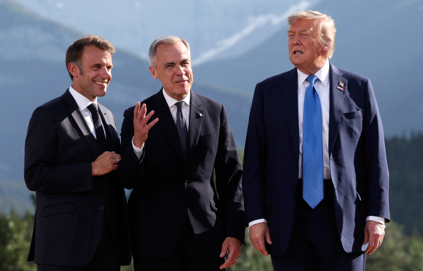 Trump kritikon Macronin