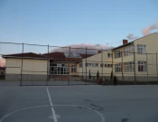 Shkolla fillore “Xhavit Ahmeti” në Prishtinë