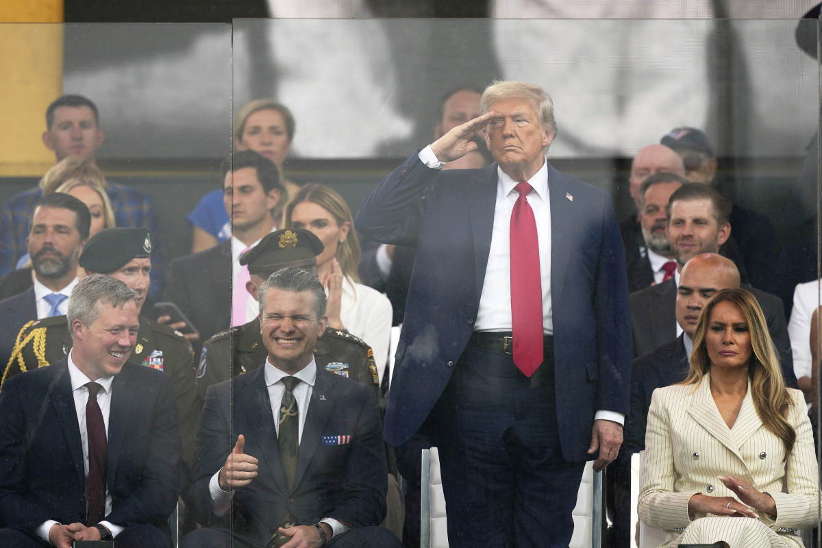 Shpenzimet e SHBA së për mbrojtjen gati në 1 trilion dollar  Trumpi paralajmëron NATO n