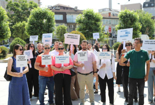 “Unë jam deputet bllokues”, shoqëria civile aksion para Kuvendit