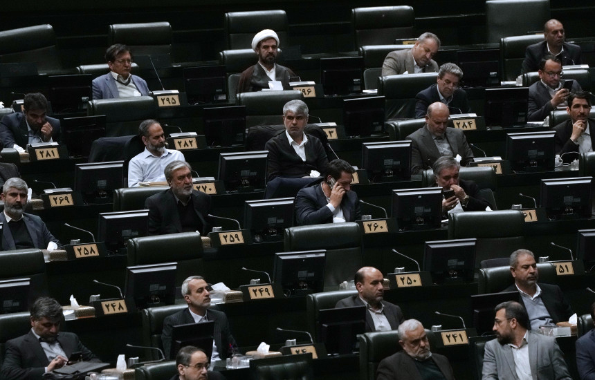 Parlamenti iranian