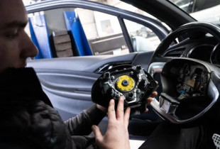 Franca tërheq 2.5 milionë vetura për shkak të një defekti