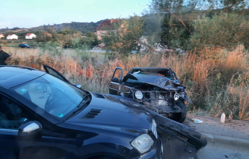 Dy të lënduar nga aksidenti në Sllovi të Lipjanit