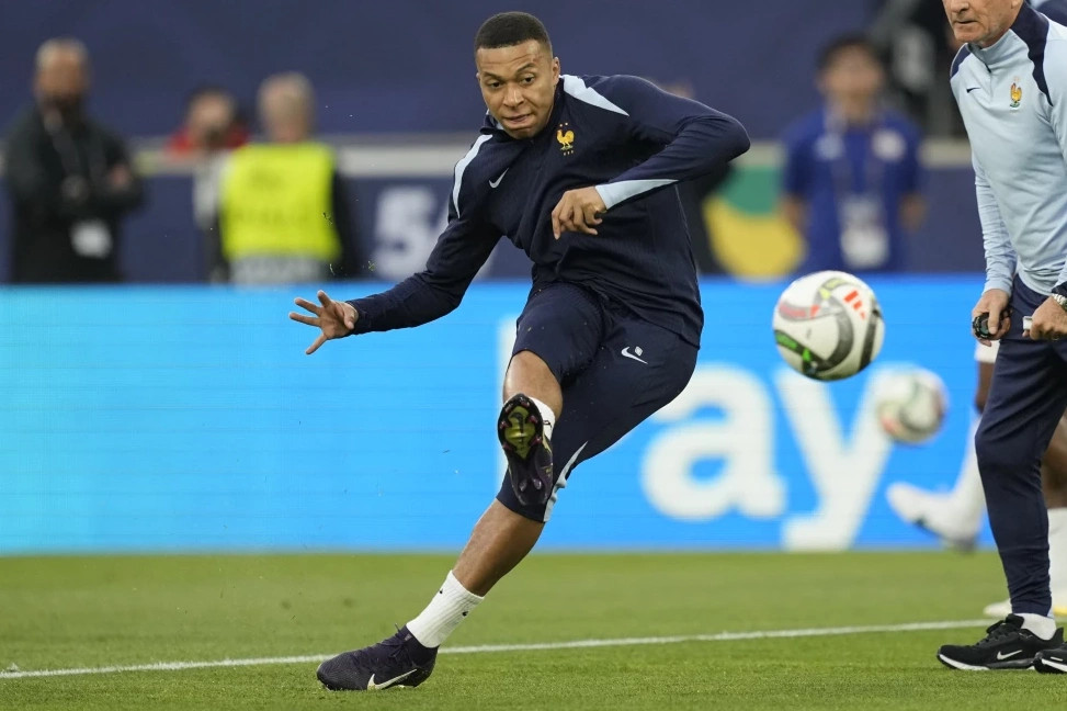 Mbappe i mungon Francës pas lëndimit në nyjën e këmbës